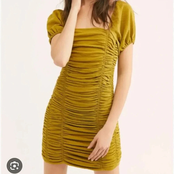 She’s in parties bodycon dress size large - Picture 2 of 16